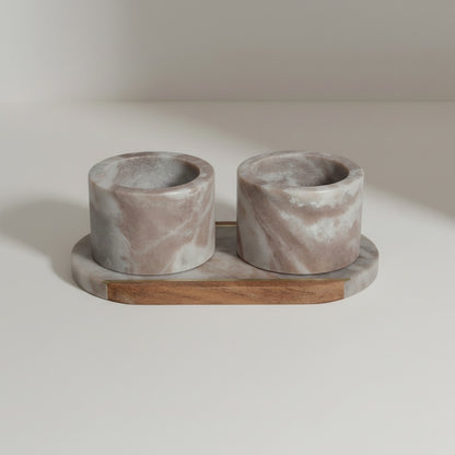 Toronto marble pinch pot cups on acacia tray — side view showing wooden strip running lengthwise along split-material tray