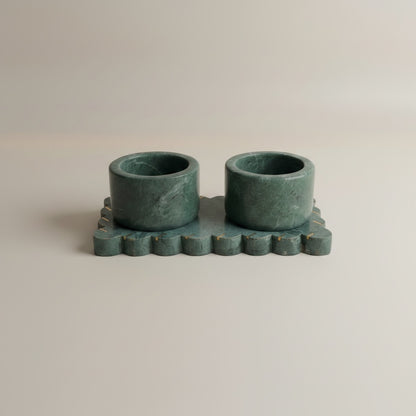 Baroda green marble pinch pot set — front-on view showing deep green stone and scalloped tray silhouette
